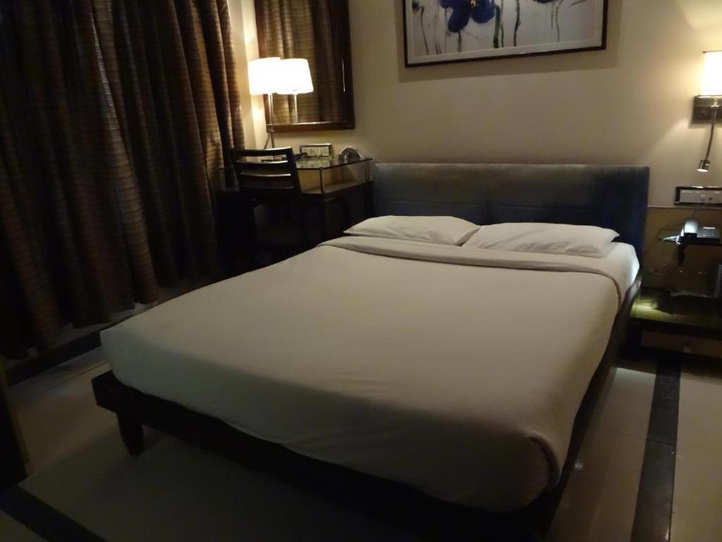 Hotel Sapna Marine 孟买 外观 照片